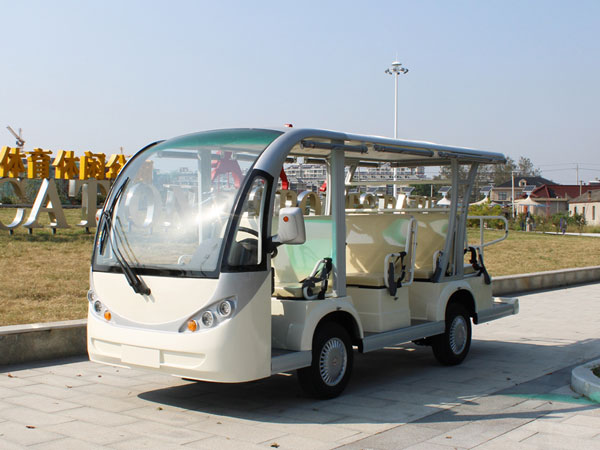 11座C款旅游观光车L111C